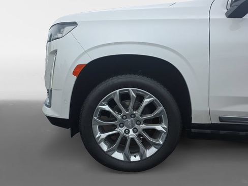 Used 2024 Cadillac Escalade Premium Luxury Platinum w/ LPO, Floor Liner Package AWD/4WD image 14
