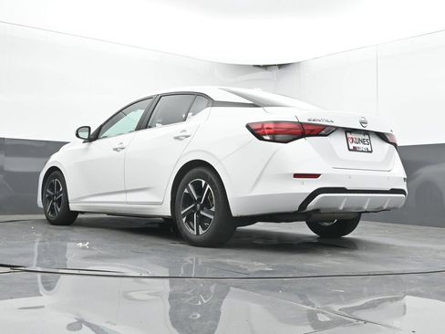 Used 2024 Nissan Sentra SV FWD image 47