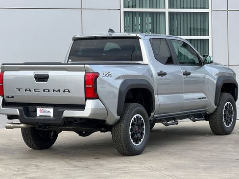 New 2025 Toyota Tacoma TRD Off-Road image 4