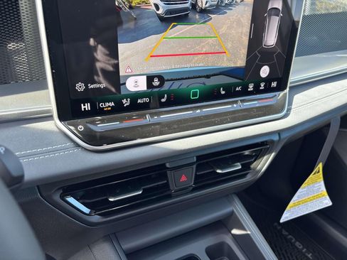 New 2026 Volkswagen Tiguan SE image 22