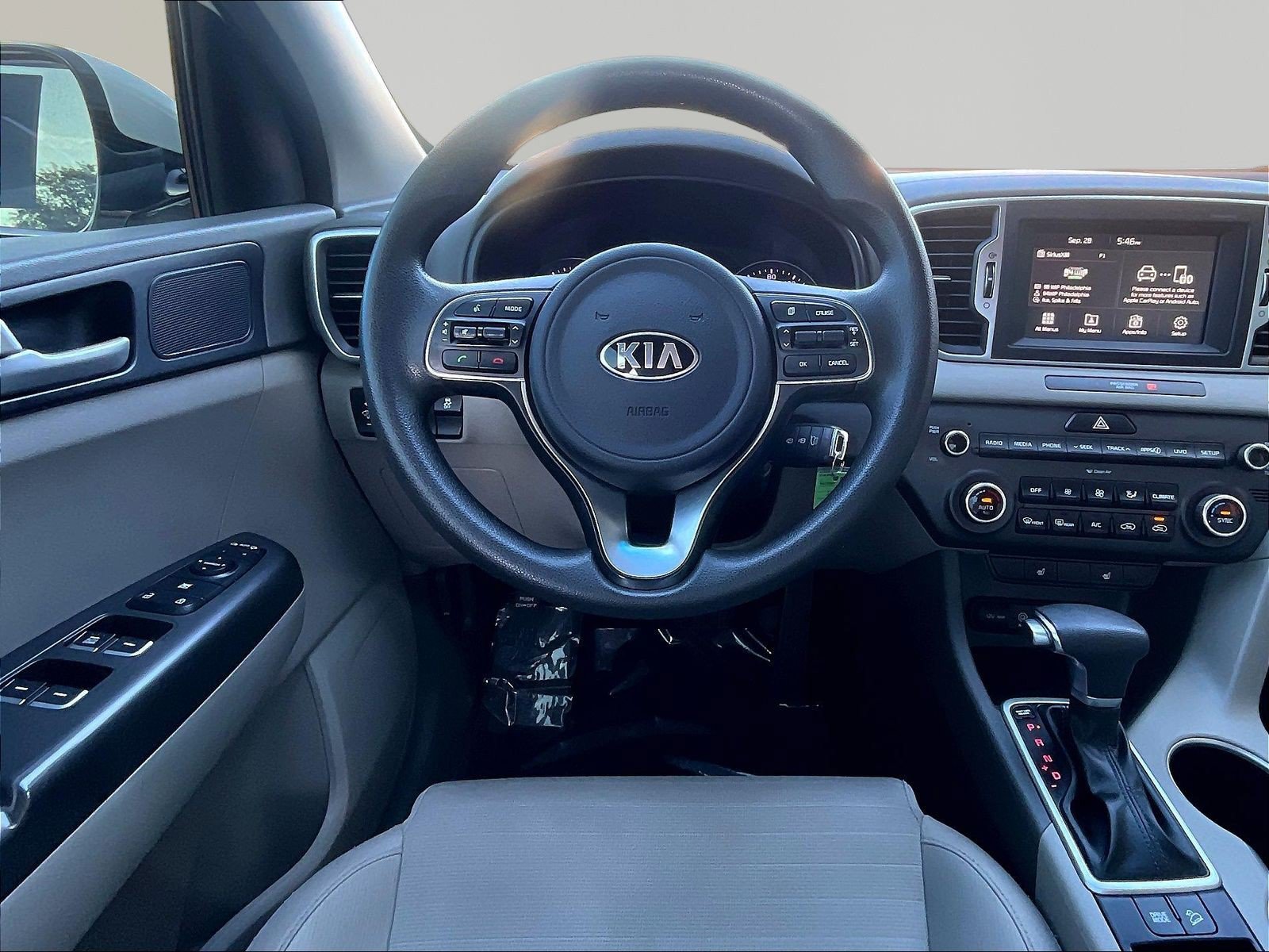 Used 2018 Kia Sportage LX w/ LX Technology Package FWD image 8