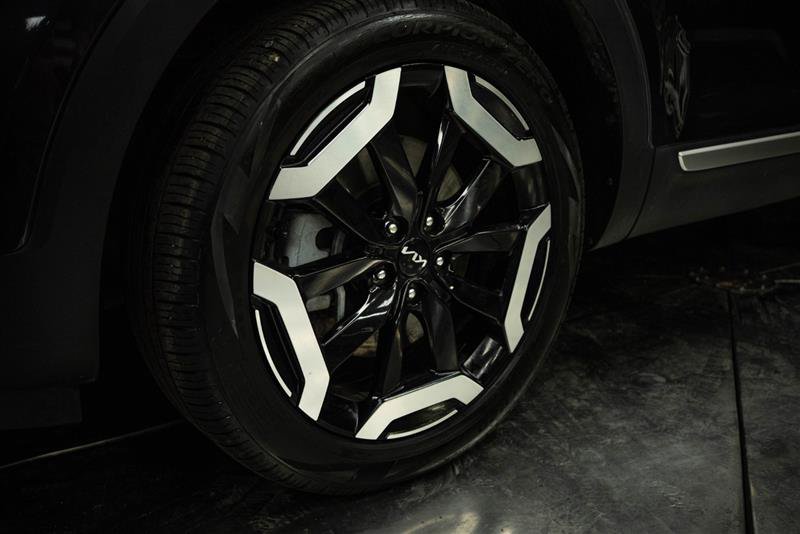Used 2025 Kia Telluride S AWD/4WD image 3