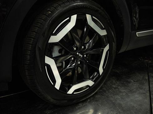 Used 2025 Kia Telluride S AWD/4WD image 3