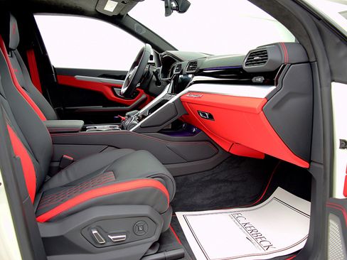 Used 2024 Lamborghini Urus S image 29