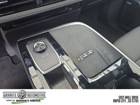 Used 2026 Buick Enclave Preferred FWD image 35