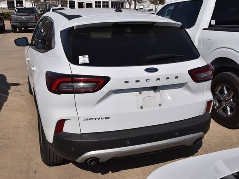 Certified 2023 Ford Escape Active w/ Tech Pack #2 image 6