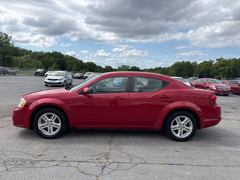 Used 2011 Dodge Avenger Mainstreet FWD image 1