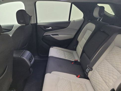 Used 2019 Chevrolet Equinox LT image 18
