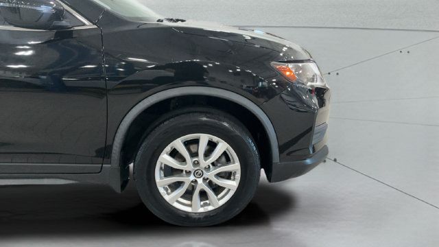Used 2020 Nissan Rogue SV AWD/4WD image 24