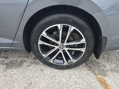 Certified 2024 Volkswagen Jetta Sport image 20