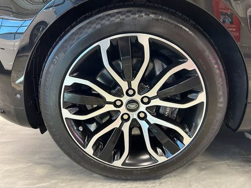 Used 2020 Land Rover Range Rover Sport HSE image 24