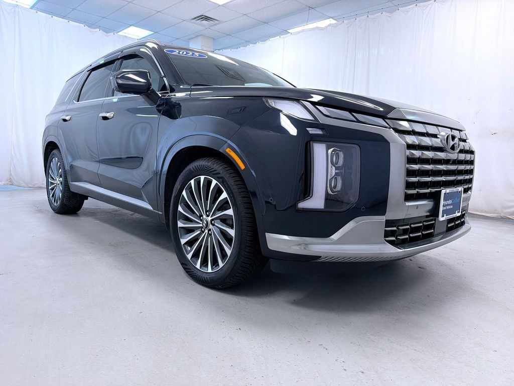 Certified 2025 Hyundai Palisade Calligraphy AWD/4WD image 1