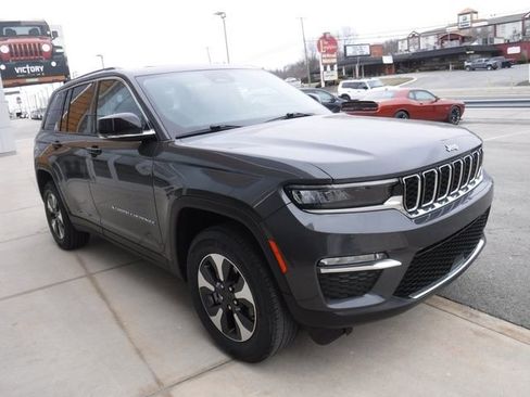 Used 2024 Jeep Grand Cherokee Limited 4xe image 8