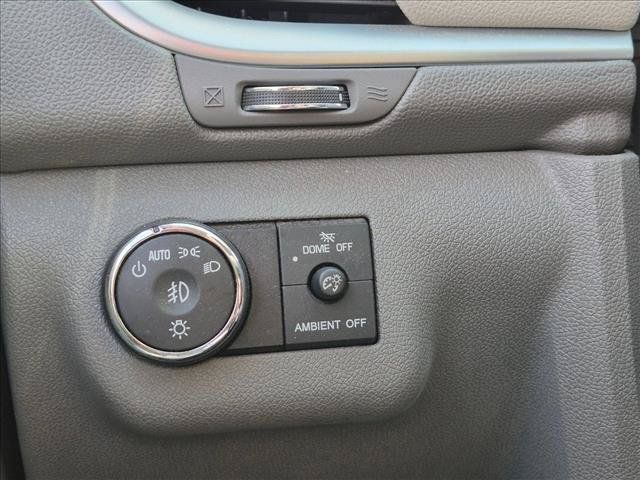 Used 2017 Chevrolet Traverse LT FWD image 12