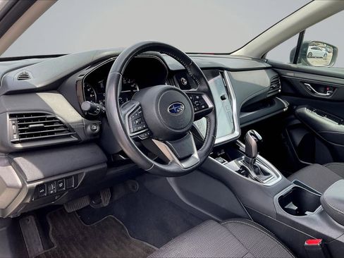Used 2024 Subaru Outback Premium AWD/4WD image 14