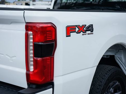 Used 2024 Ford F250 XL w/ STX Appearance Package AWD/4WD image 46