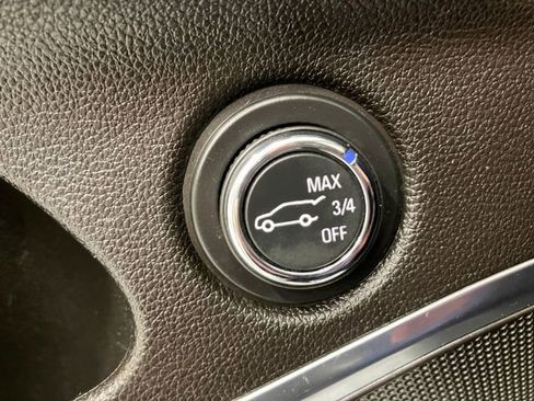 Used 2020 Buick Enclave Essence image 34