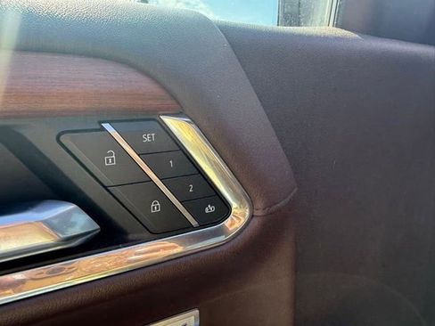 Used 2022 GMC Sierra 1500 Denali image 12