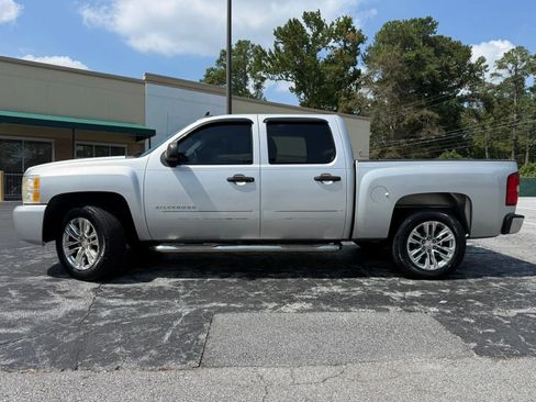Used 2010 Chevrolet Silverado 1500 LS RWD image 5