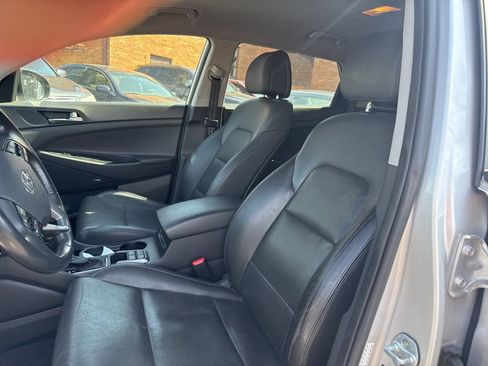 Used 2017 Hyundai Tucson SE Plus w/ Cargo Package image 7