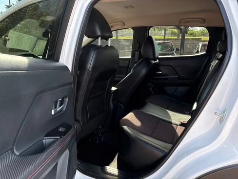 Certified 2025 Nissan Kicks SR AWD/4WD image 23