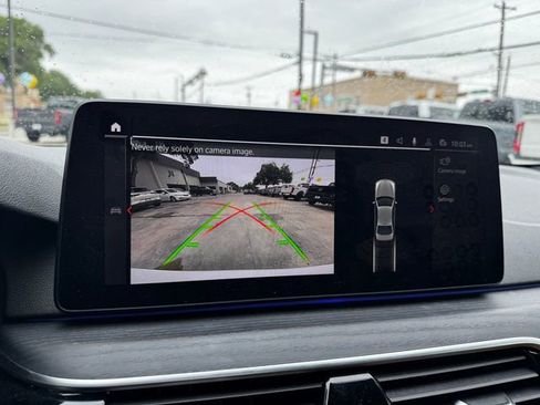 Used 2022 BMW 540i w/ Executive Package image 11