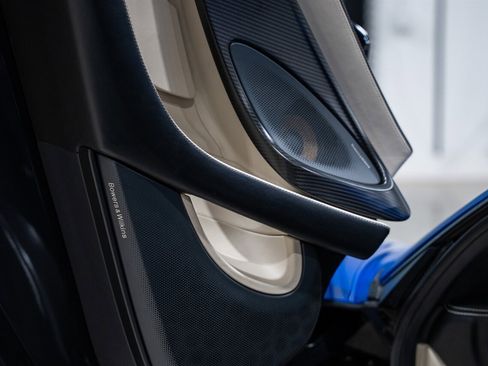 Used 2018 McLaren 570S Spider image 27