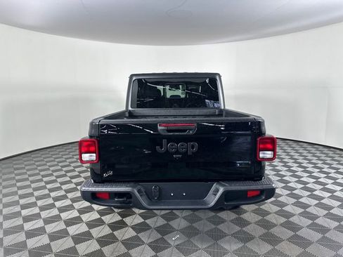 New 2026 Jeep Gladiator Sport AWD/4WD image 7