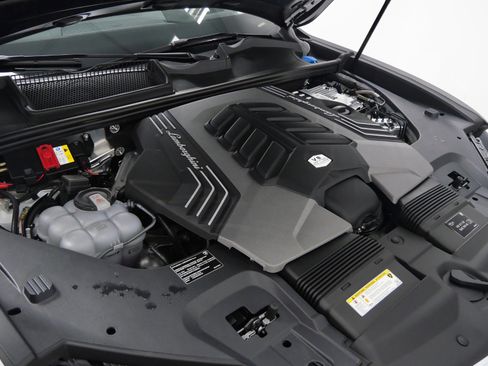Used 2023 Lamborghini Urus S AWD/4WD image 44