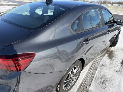 Used 2023 Kia Forte LXS w/ LXS Technology Package image 14