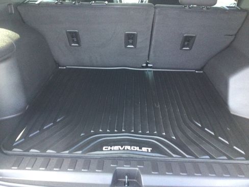 Used 2024 Chevrolet Equinox LT image 9