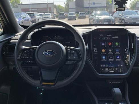 Used 2025 Subaru Forester Premium AWD/4WD image 24