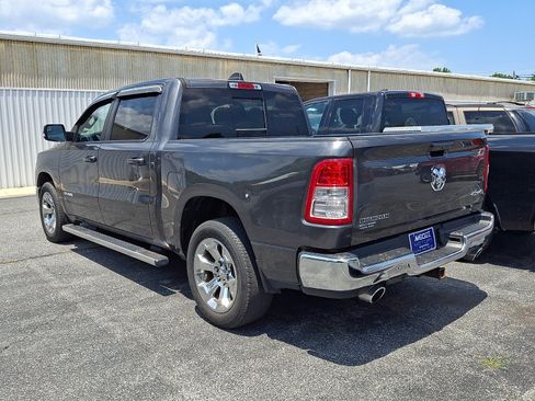 Used 2022 RAM 1500 Big Horn AWD/4WD image 3