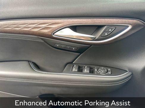 Used 2022 Buick Envision Avenir w/ Technology Package II FWD image 14