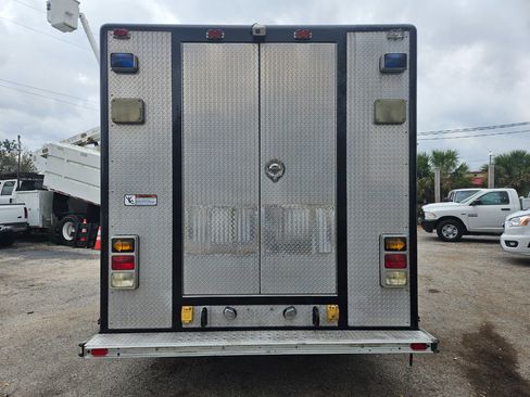 Used 2000 Ford F350 2WD Regular Cab DRW Super Duty image 9