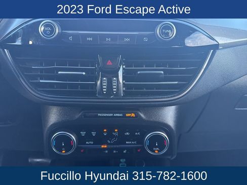 Used 2023 Ford Escape Active image 21