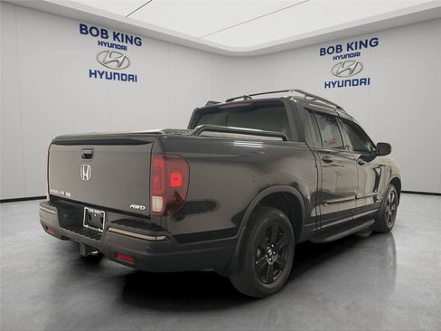 Used 2017 Honda Ridgeline Black Edition image 5