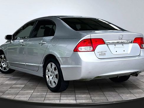 Used 2010 Honda Civic LX image 4