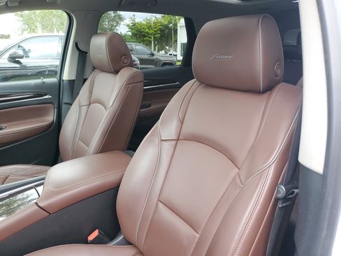 Used 2019 Buick Enclave Avenir w/ Avenir Technology Package image 10