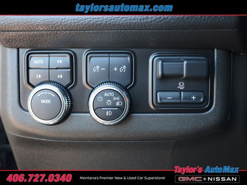 Used 2023 GMC Yukon Denali w/ Advanced Technology Package AWD/4WD image 34