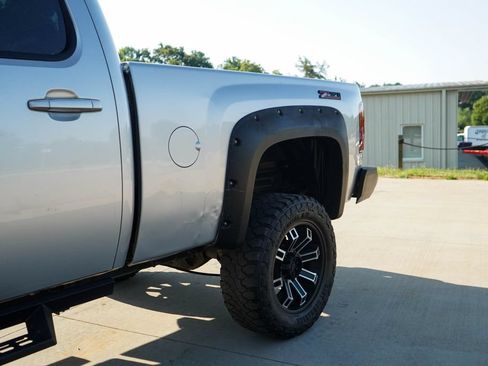 Used 2014 Chevrolet Silverado 2500 LT w/ Z71 Appearance Package AWD/4WD image 22