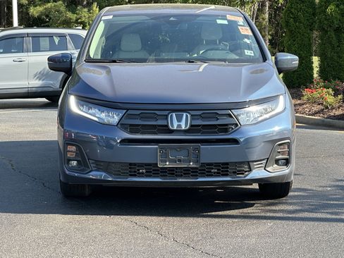 Used 2026 Honda Odyssey EX-L image 3