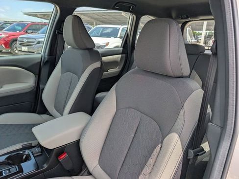 Used 2026 Subaru Forester AWD/4WD image 7