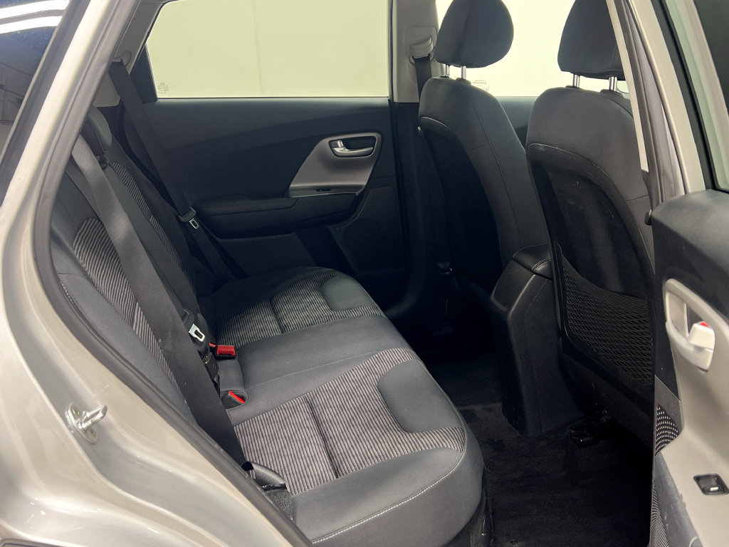 Used 2019 Kia Niro LX FWD image 30