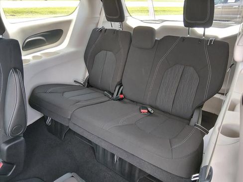 Used 2024 Chrysler Voyager LX FWD image 15