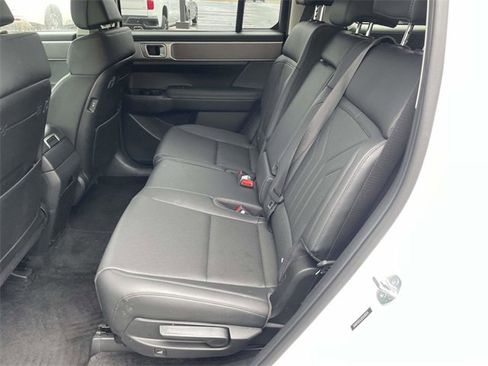 Certified 2025 Hyundai Santa Fe SEL image 10