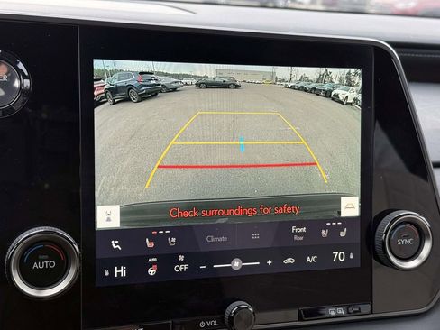 Used 2024 Lexus RX 350h Premium image 11