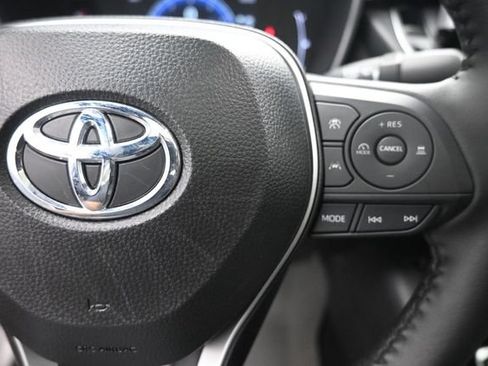 Used 2025 Toyota Corolla XSE FWD image 14