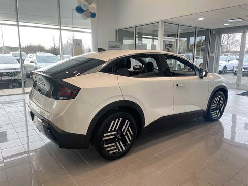 New 2026 Nissan Leaf SV+ w/ Floor Mat Package (SV+) image 2