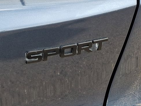 Used 2025 Honda CR-V Sport-L image 32